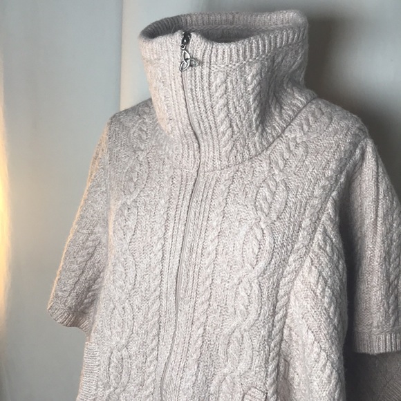 Aran Crafts Poncho Sweater nwot sz s - Picture 3 of 10
